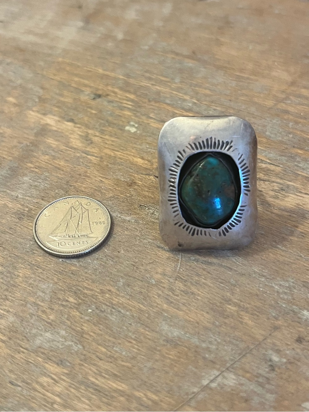 Vintage sterling shadow box ring